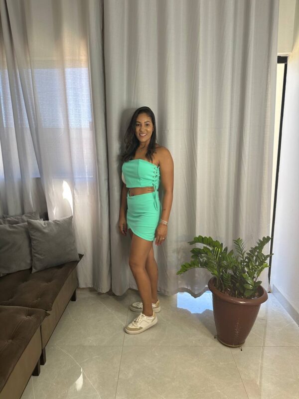 Top croped crepe scuba com uma alça