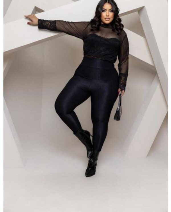 Conjunto Blusa de Tule Plus Size