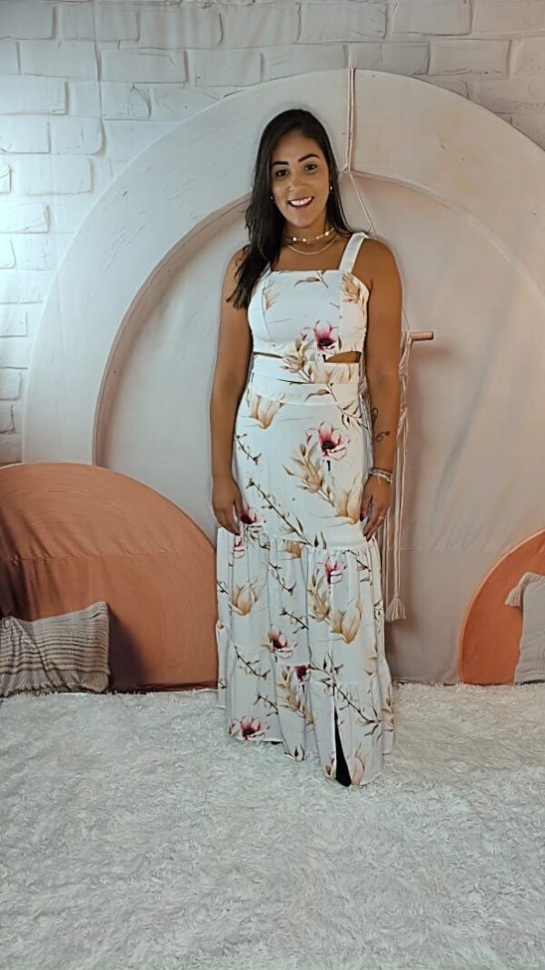 Conjunto no crepe santorine, forrado com bojo estampa exclusiva - Imagem 2
