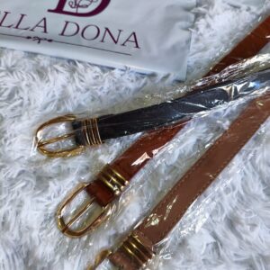 Cinto com detalhes em dourado