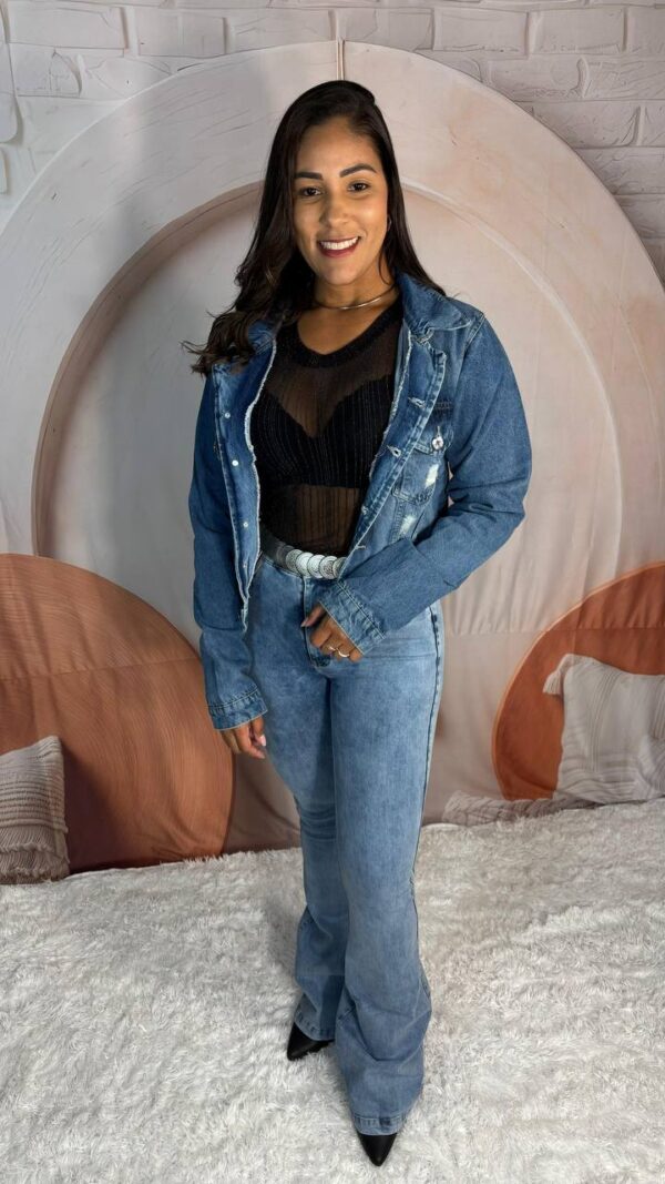 Calça Jeans com Elastano Flare